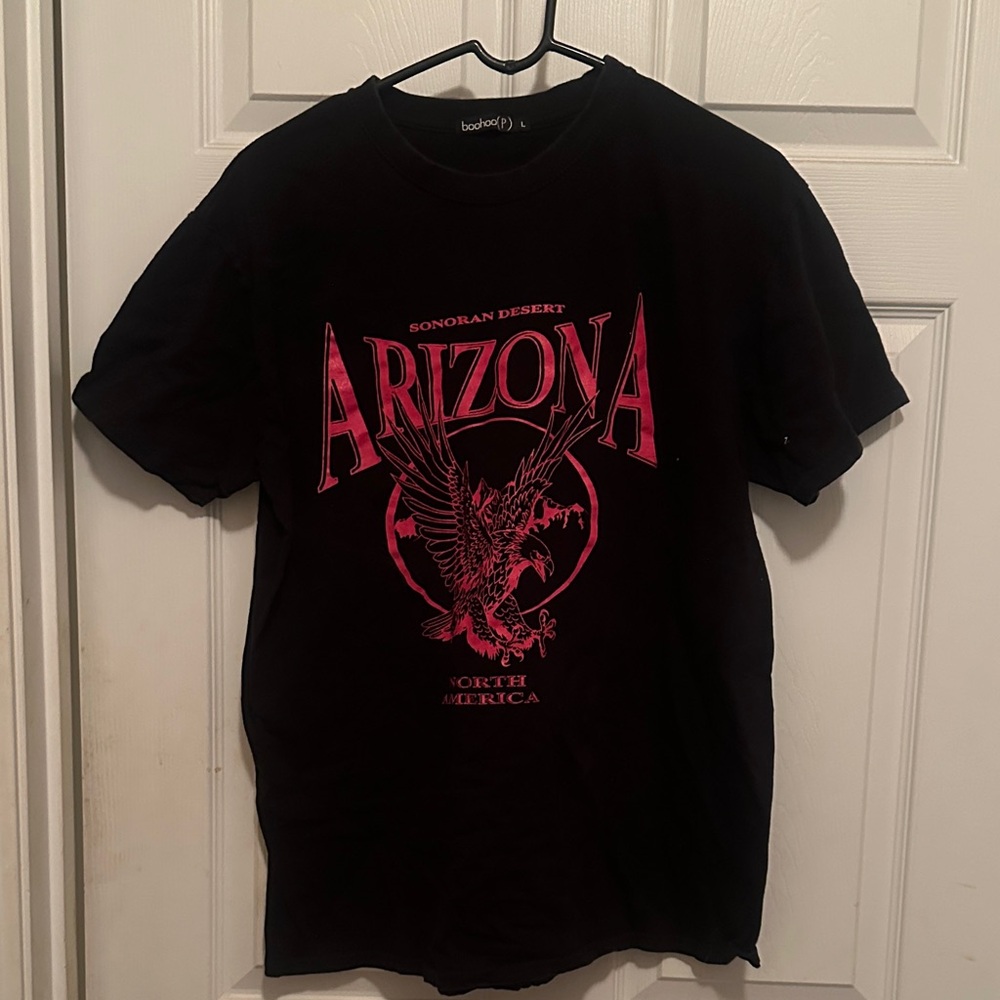 Boohoo Black Tee with Pink Arizona Graphic